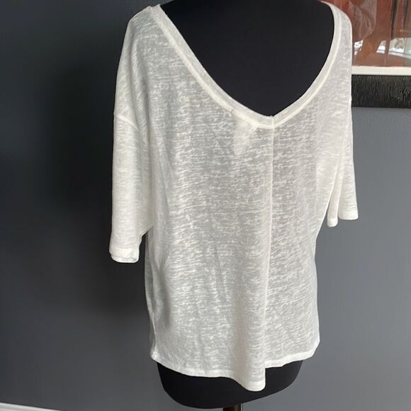 Ltb Jeans white linen-texture graphic dropped shoulder short sleeve tee. Medium. - Picture 5 of 7